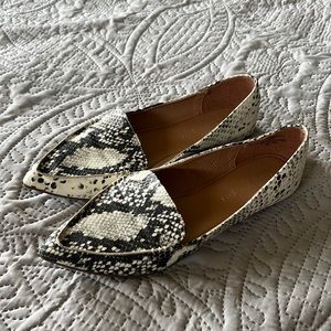 Madden Girl Snake print pointed toe flats